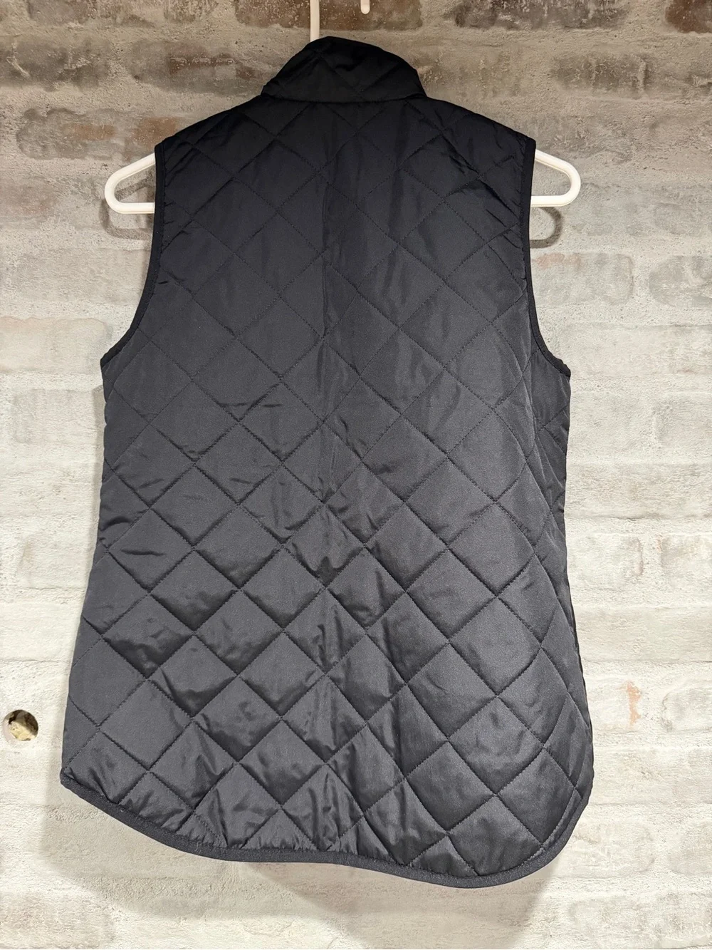 Old Navy Black Quilted Sleeveless Vest